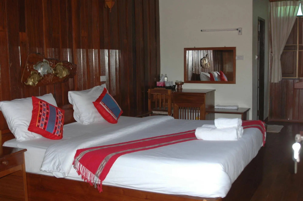 Mitkhoonyoum Hotel