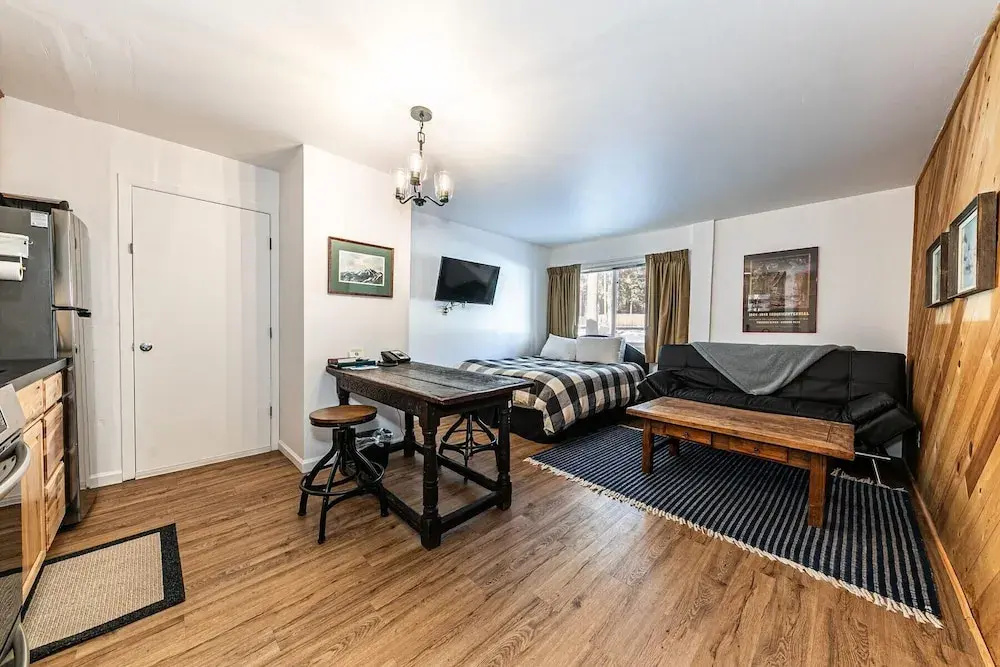 112 Bldg B 1 Bedroom Condo