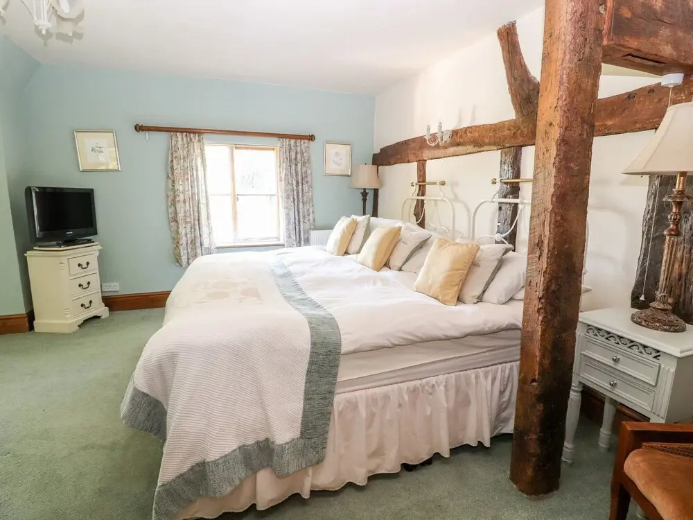 Mickle Trafford Manor