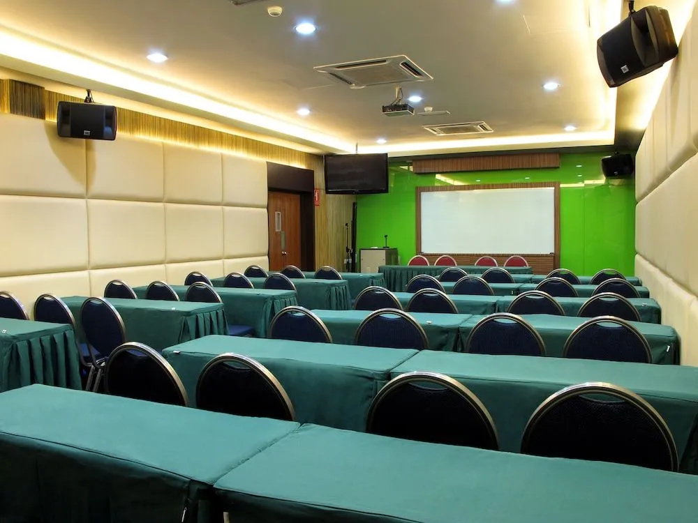 Eight Days Boutique Hotel Permas Jaya