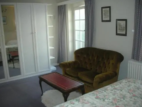 Auberge Du Val Hotel