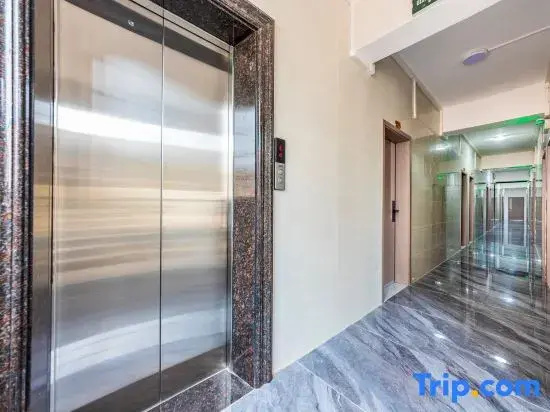 Zhongshan Davis Apartment