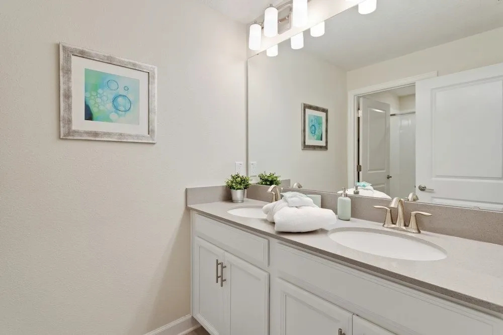 4BR Townhome in Storey Lake by SHV-4947
