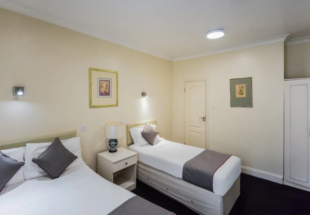 Grantly Hotel
