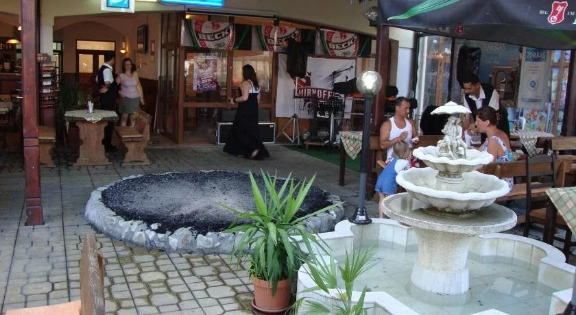 Hostel Malibu