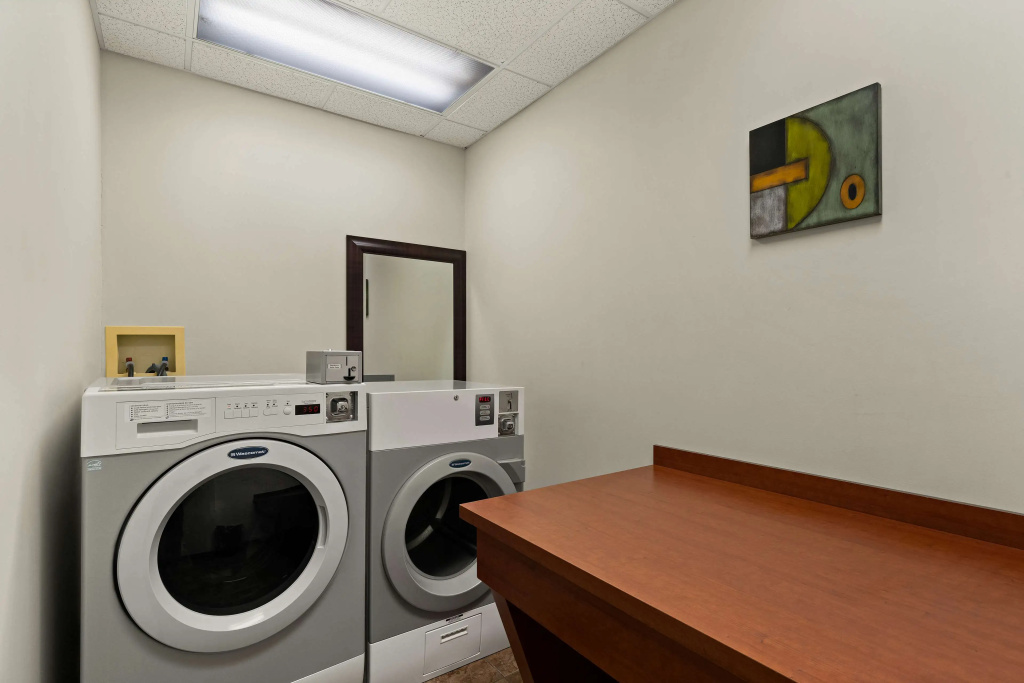 Best Western Plus Orangeville Inn & Suites