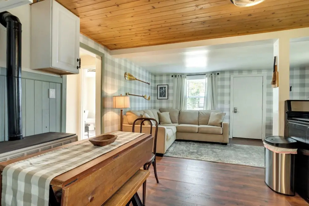 Eagle River Retreat Near Dam Lake w/ Boat Dock!