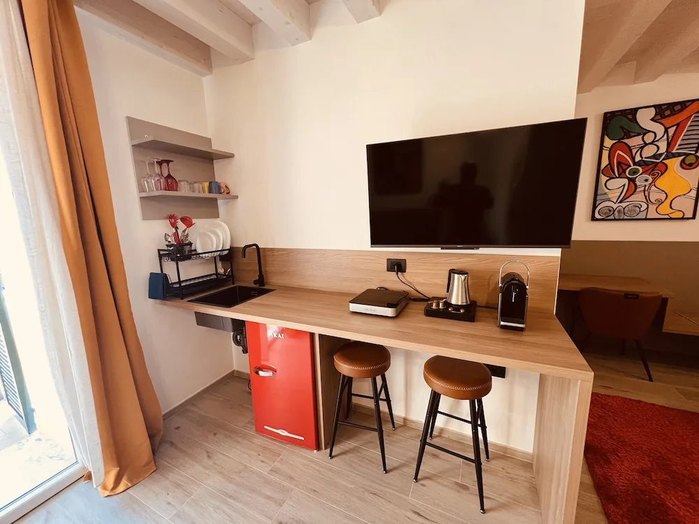 5 Terre hub suite