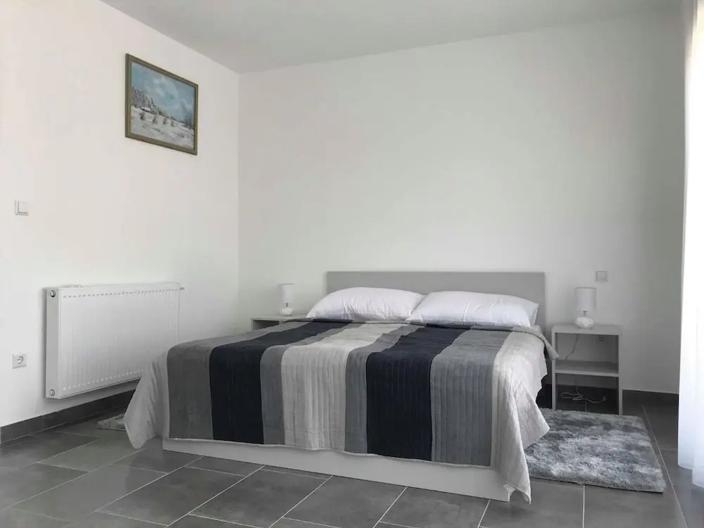 Filipovic rent a car & apartments