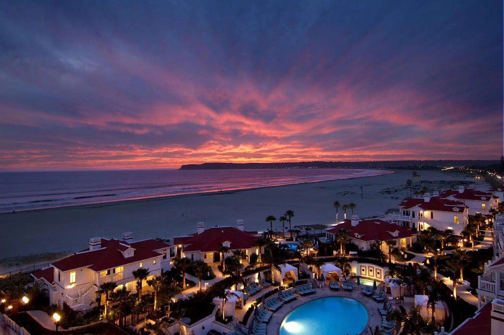 Beach Village at The Del, LXR Hotels & Resorts