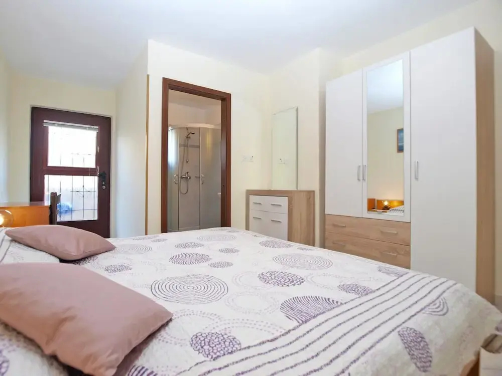 Apartment 604