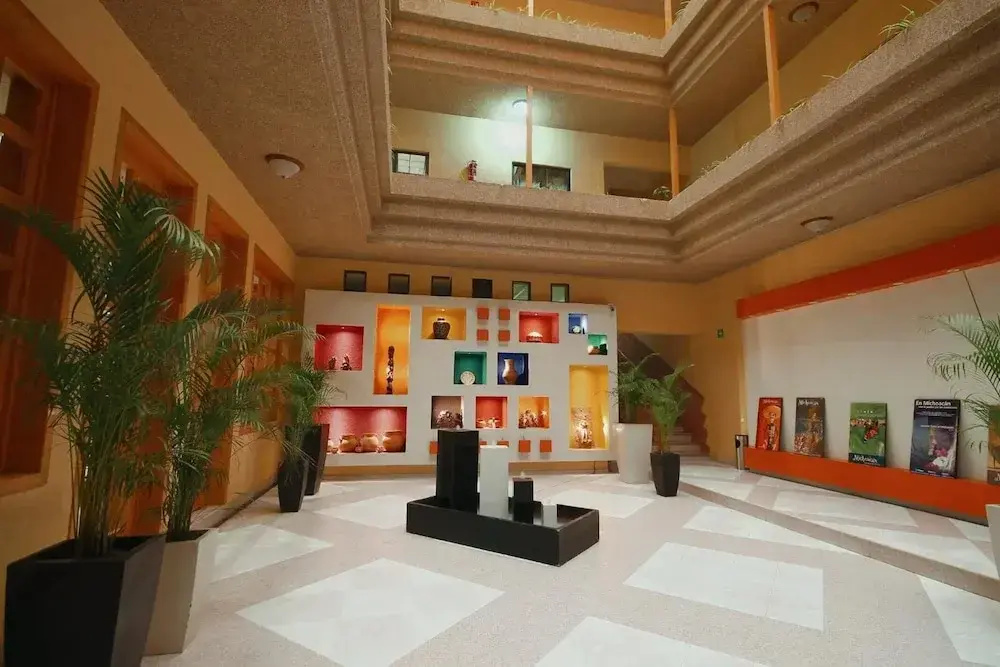 HOTEL EL CONQUISTADOR MONARCA