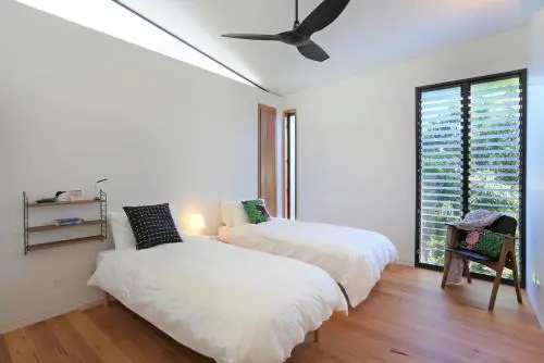 Leaf House