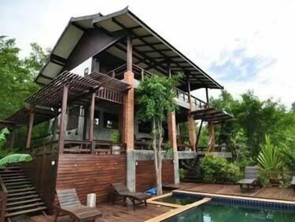 Haad Salad Villa