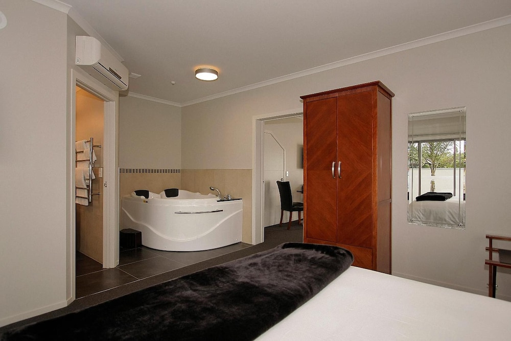 City Corporate Motor Inn
