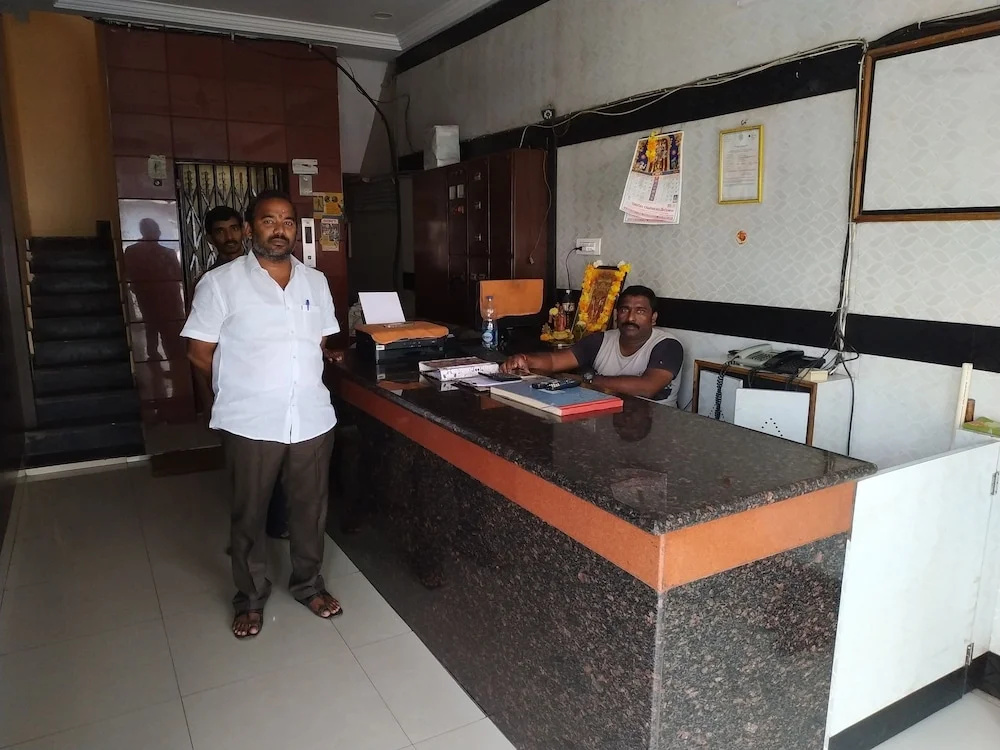 Iroomz Gangothri Residency