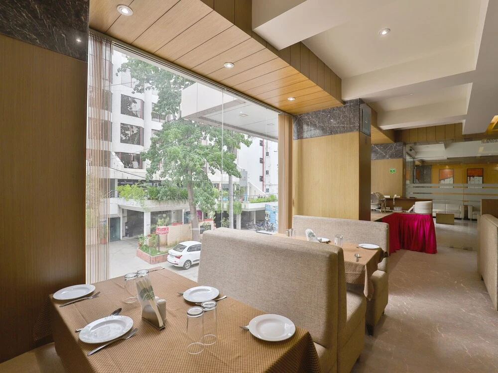 Capital O 17101 Hotel Furatt International