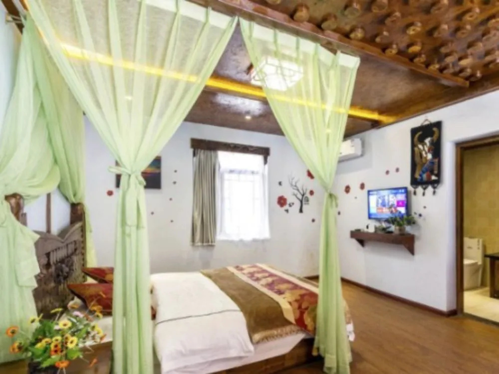 Lijiang Pengyouquan Inn