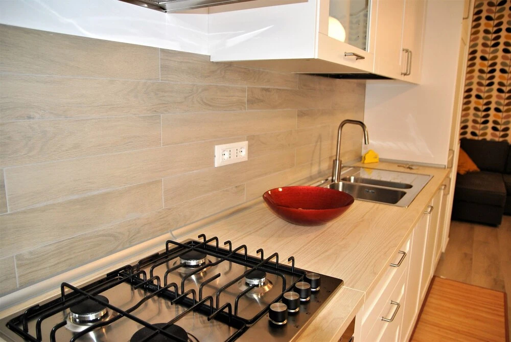 Air-conditioned Apartment With Patio, Wifi and Parking
