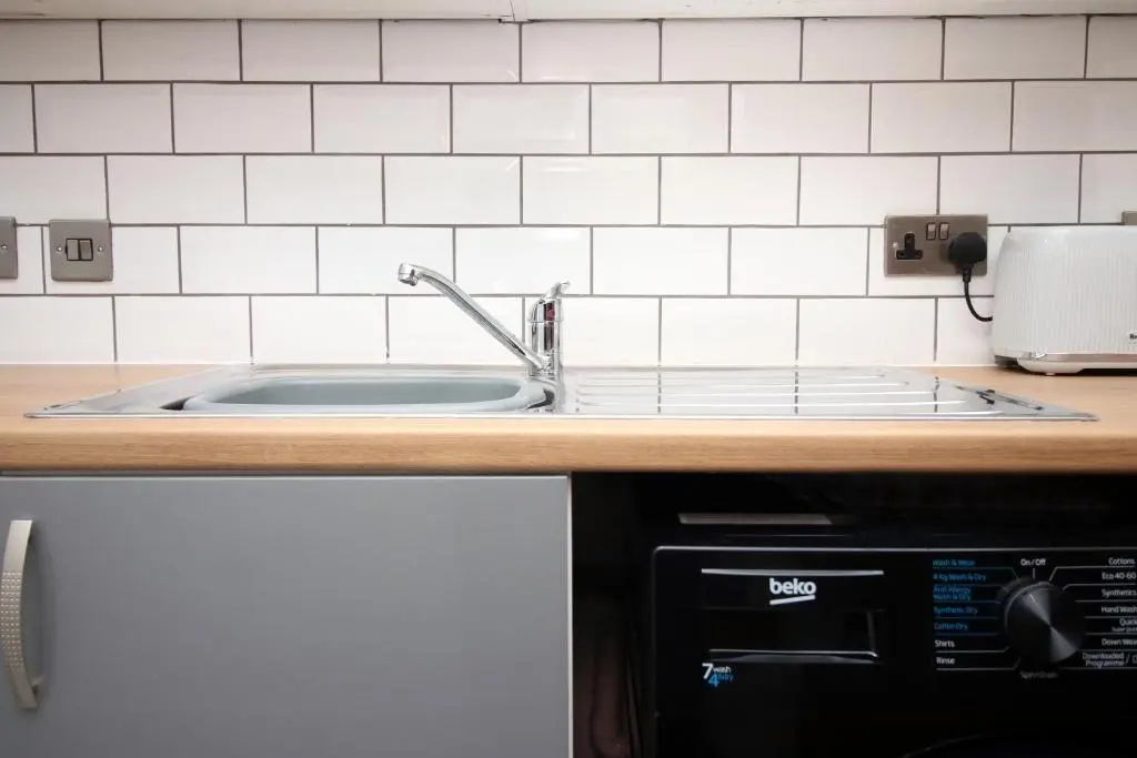The Bank - LONG STAY OFFER - 1 Bed City Centre Apartment with Parking by CTO Serviced Apartments