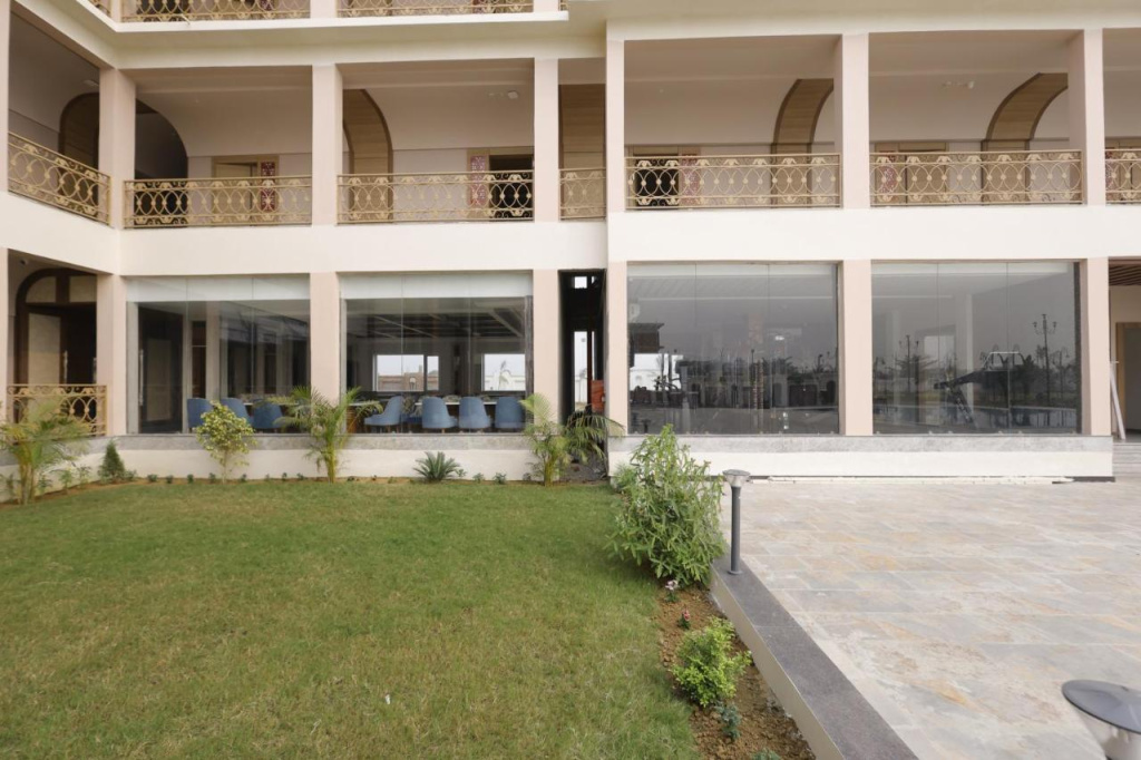 Nirvana Grand Hotel & Resort
