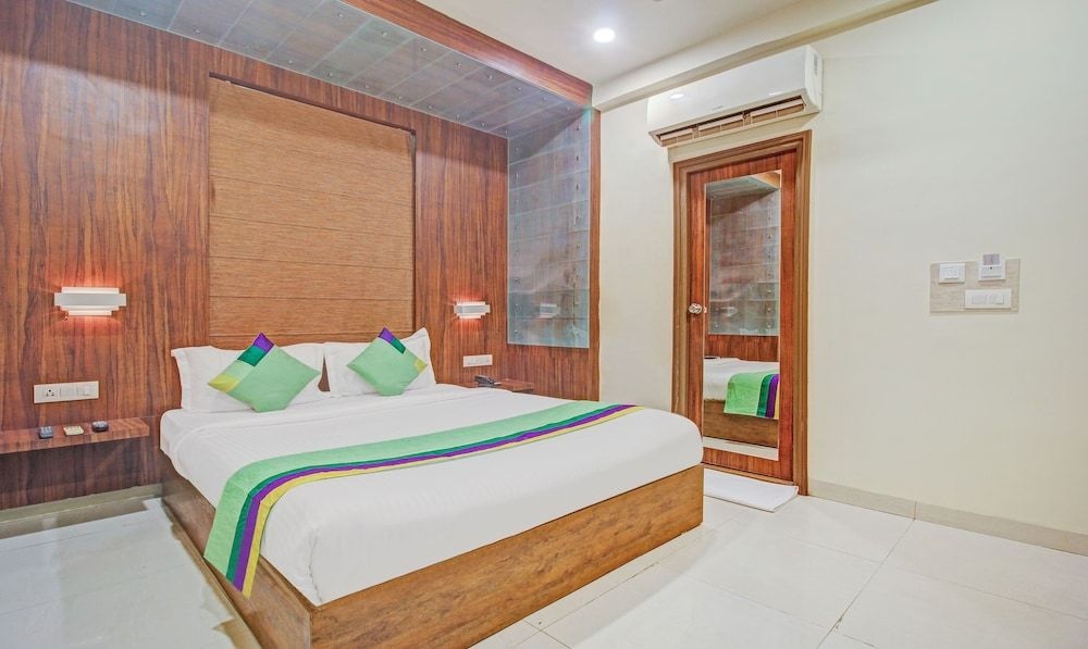 FabHotel Arastu Plaza - Nr Nampally Railway Station