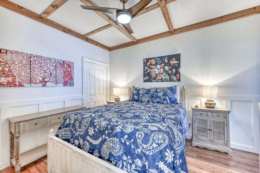 New! Luxurious Riverfront Condo Just 1 Blk to Schlitterbahn!