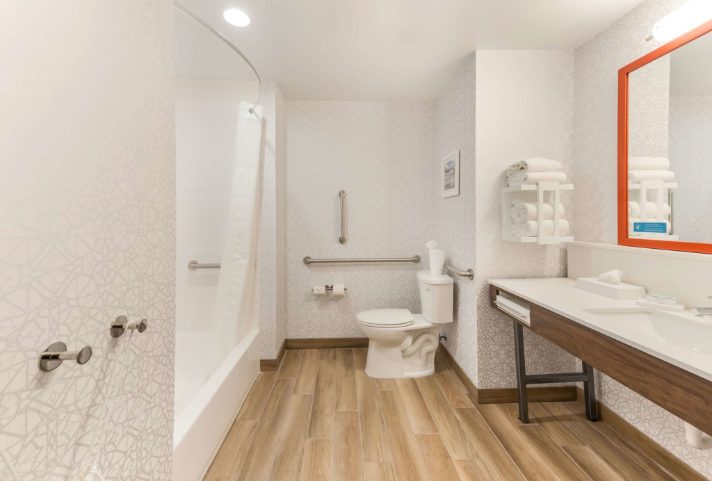 Hampton Inn & Suites Benton Harbor