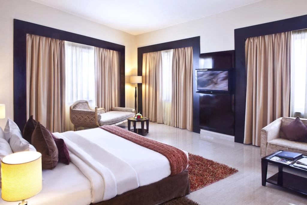 Landmark Riqqa Hotel