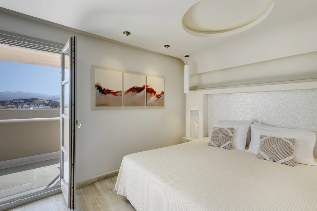 Kouros Art Hotel - Designed for Adults