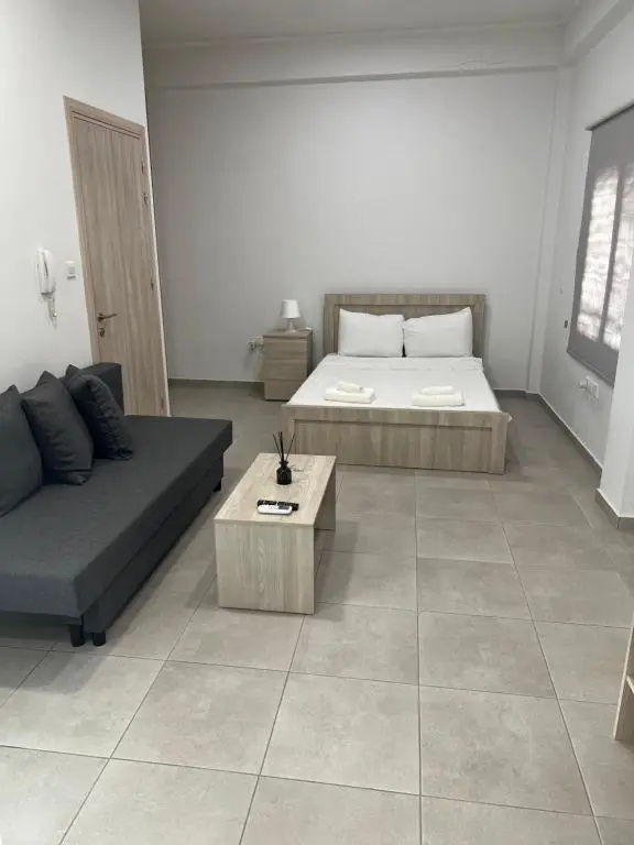 Modern city center studio saripolou