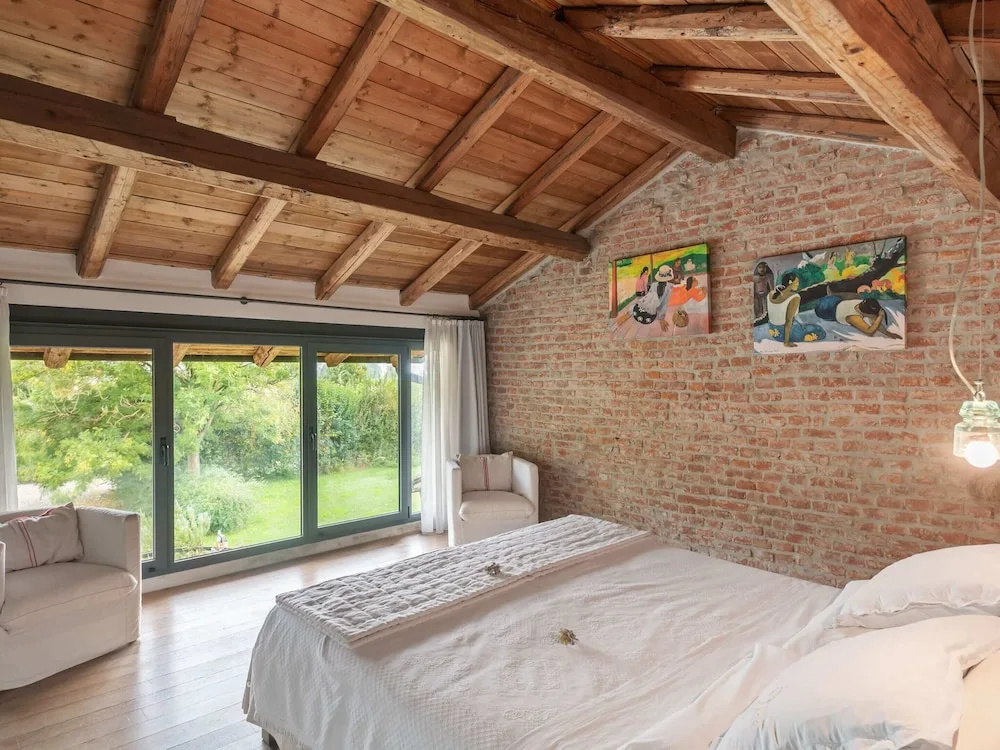 Villa in Lombardy near Po River