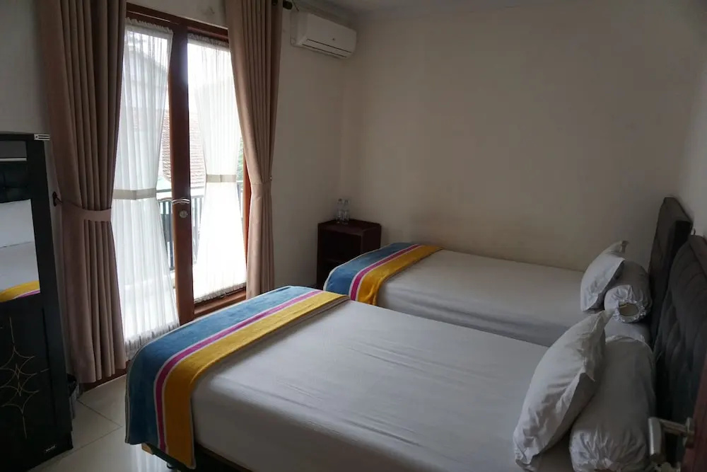 Rumah Sarwestri B&B