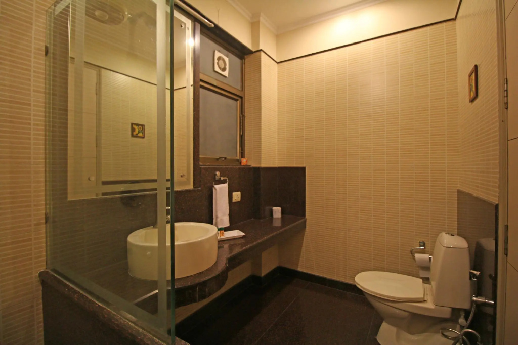 Capital O 5309 AR Suites