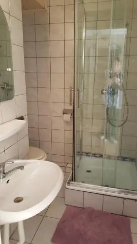 Lenzl's Panzió