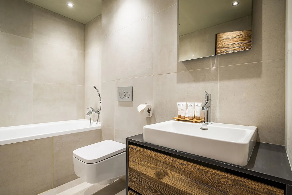 Moulin II - Design Chalet With Private Hot-tub and Garden