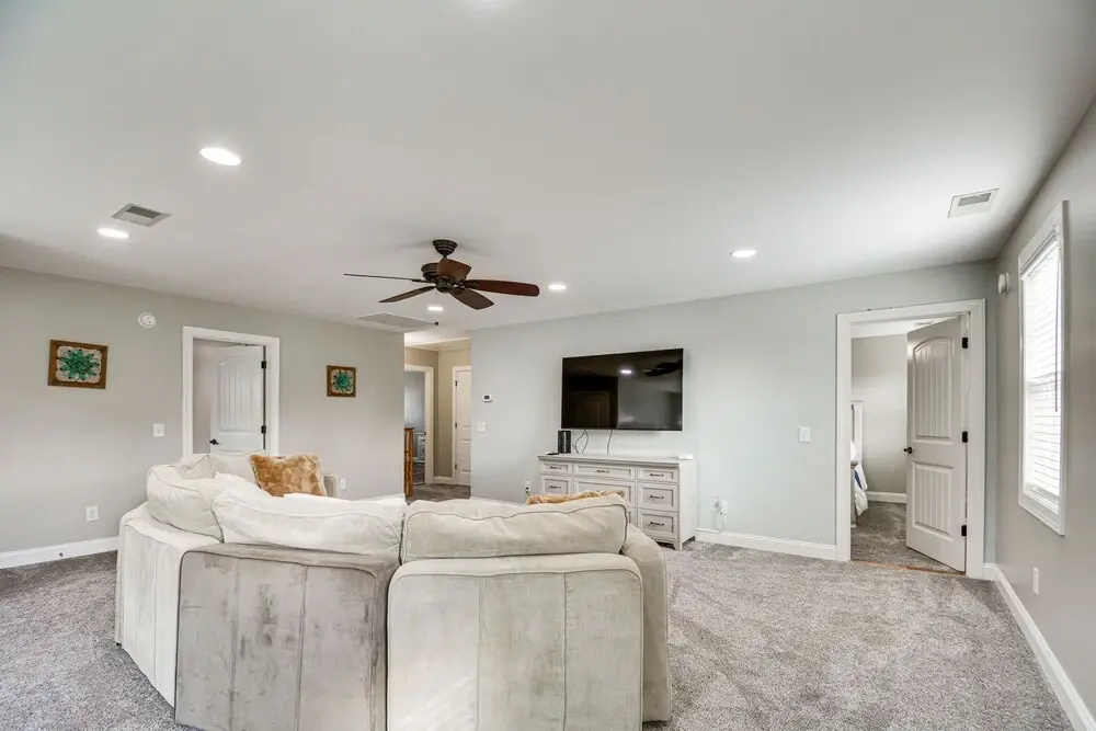 Spacious Home w/ Fireplace - Near Pinehurst Golf!