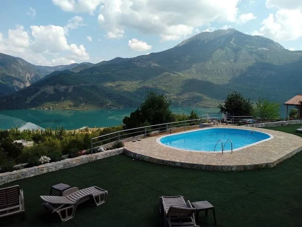 Kedros Chalet