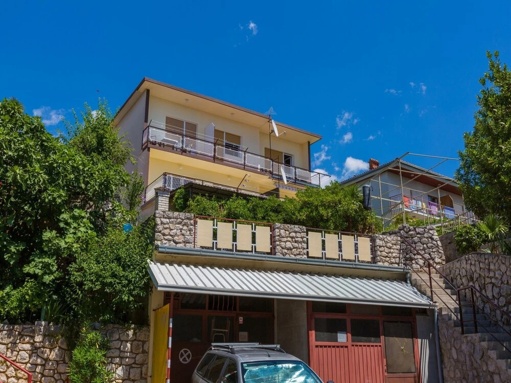 Apartment Mira