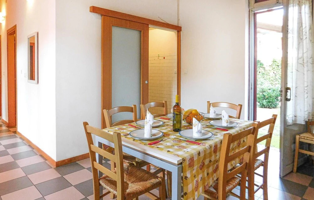 Stunning Home in Lignano Sabbiadoro With 3 Bedrooms