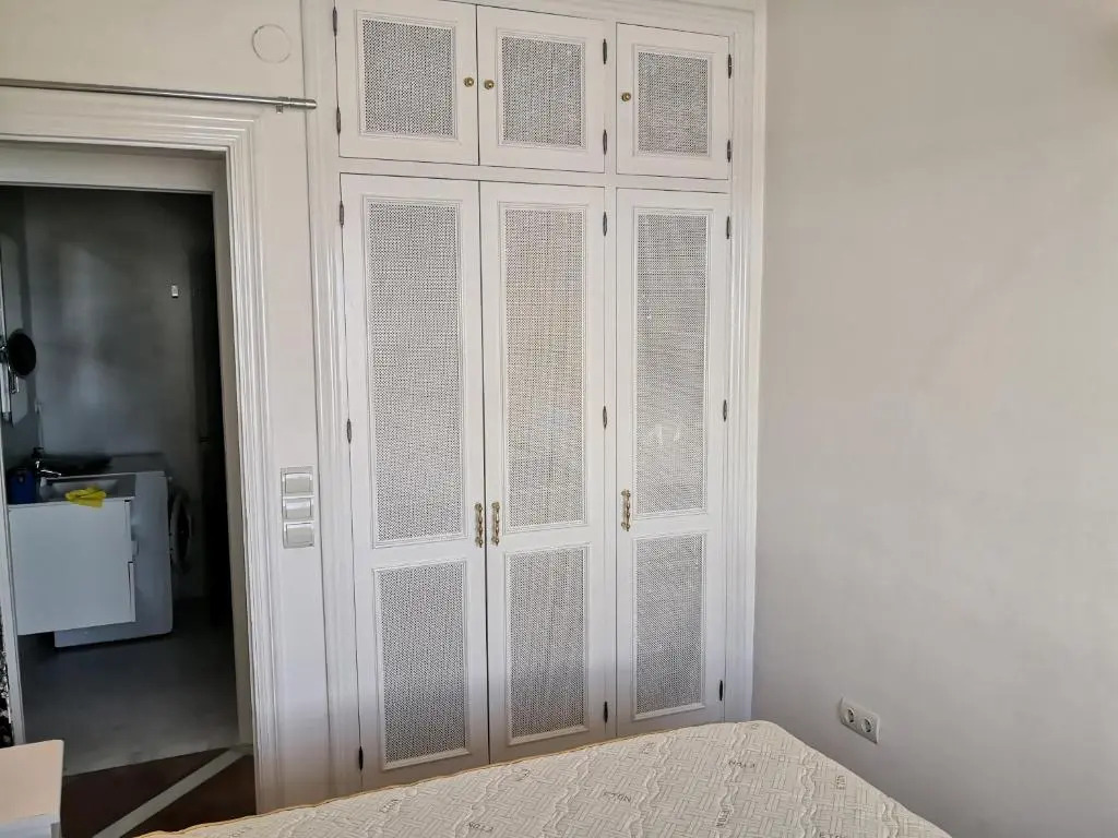 Skol 536C by Completely Marbella