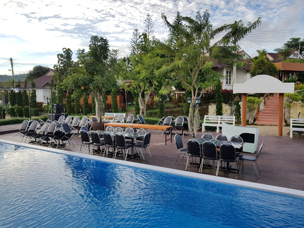 Mossview Resort