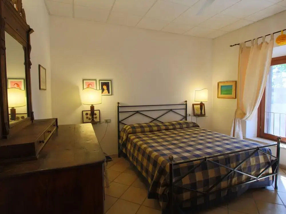 Luxurious Farmhouse in Grosseto With Jacuzzi