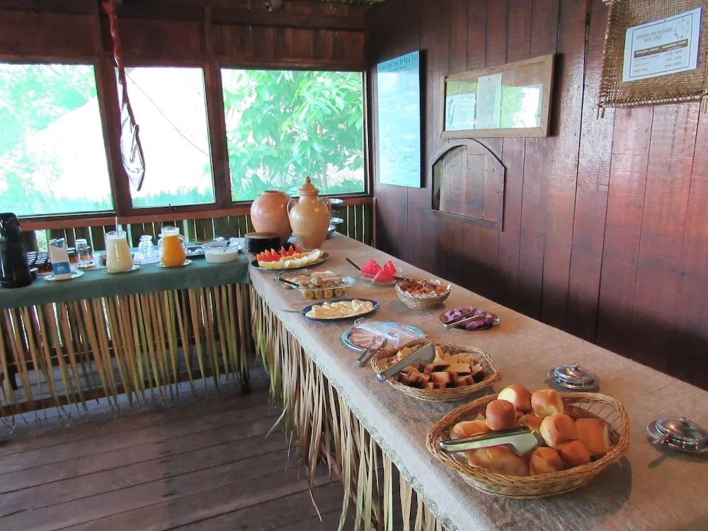 Dolphin Lodge
