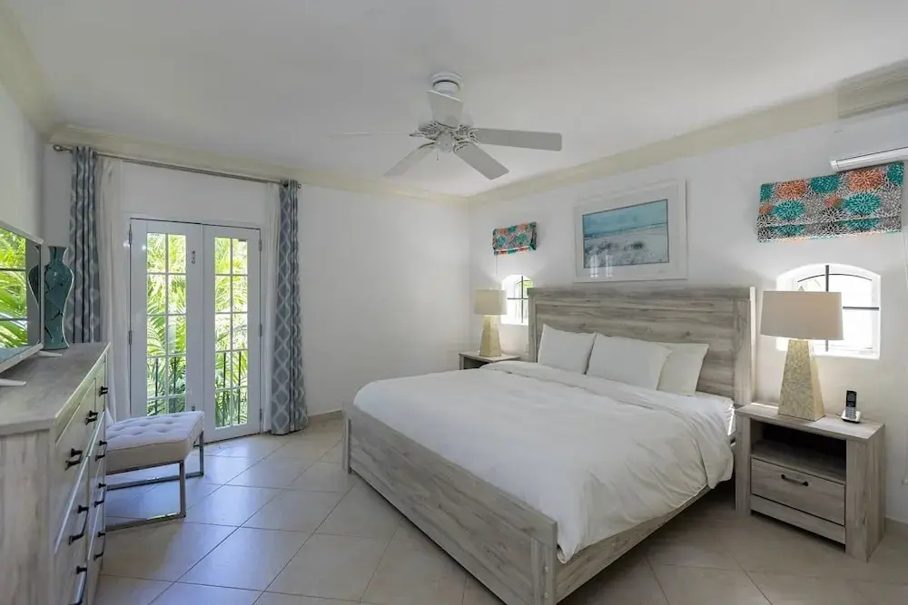 Glitter Bay Estate 214 1 Bedroom Apts
