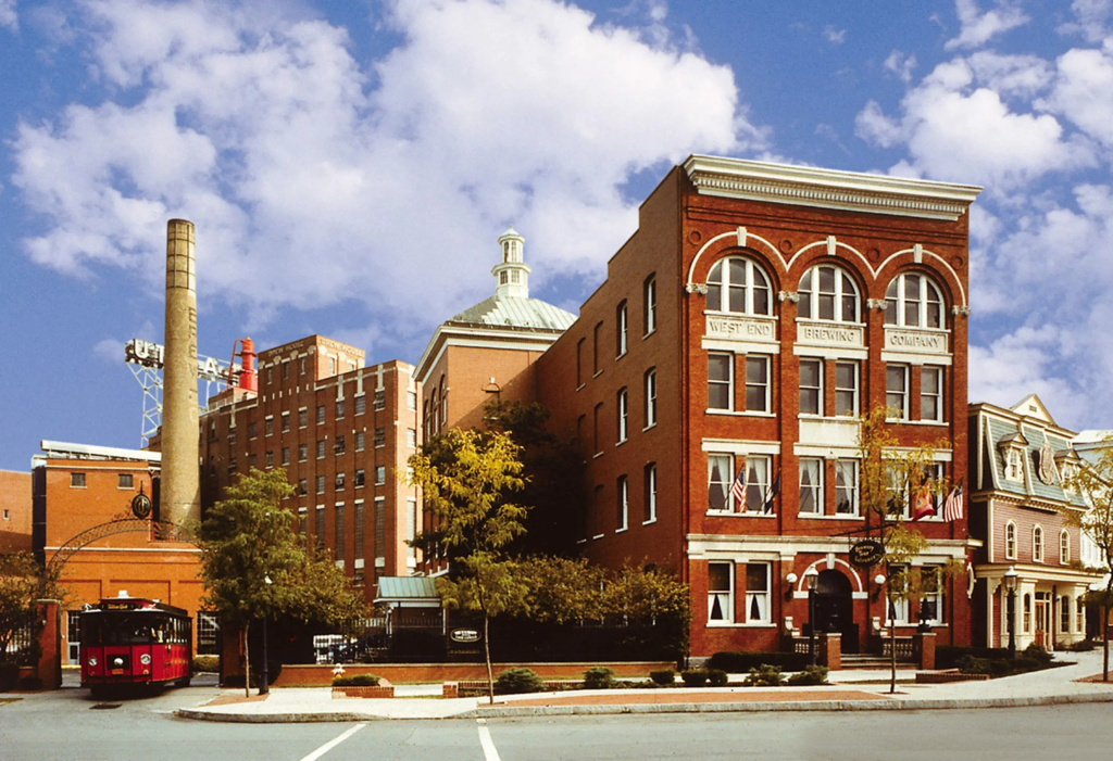 Holiday Inn Express & Suites Utica by IHG