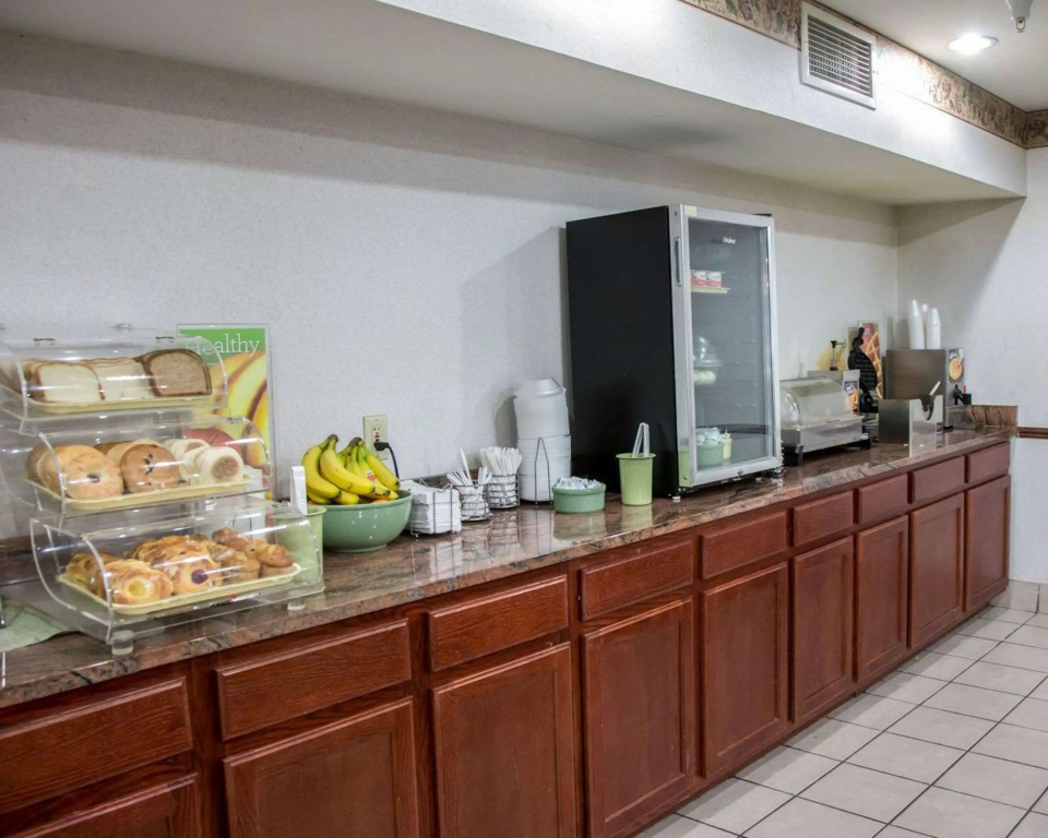 Quality Inn & Suites Loves Park near Rockford