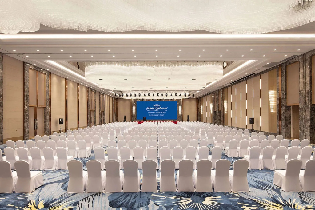 Howard Johnson by Wyndham Jimei Lake Plaza Xiamen