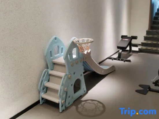 Travel World Hotel