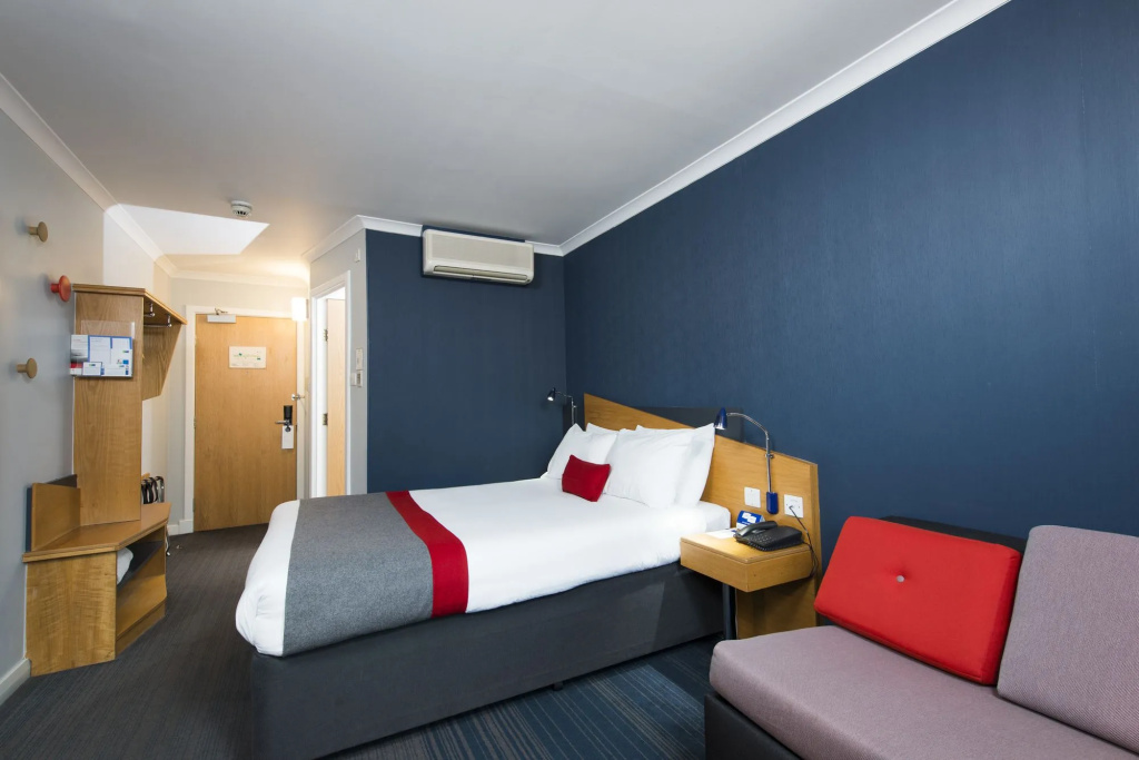 Holiday Inn Express Exeter East by IHG